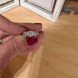 Diamond wedding ring